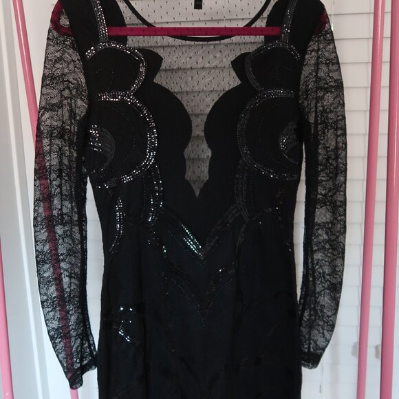 🖤✨ Black Lace & Jeweled Express Dress – Elegant & Fitted ✨🖤 - Picture 3 of 7